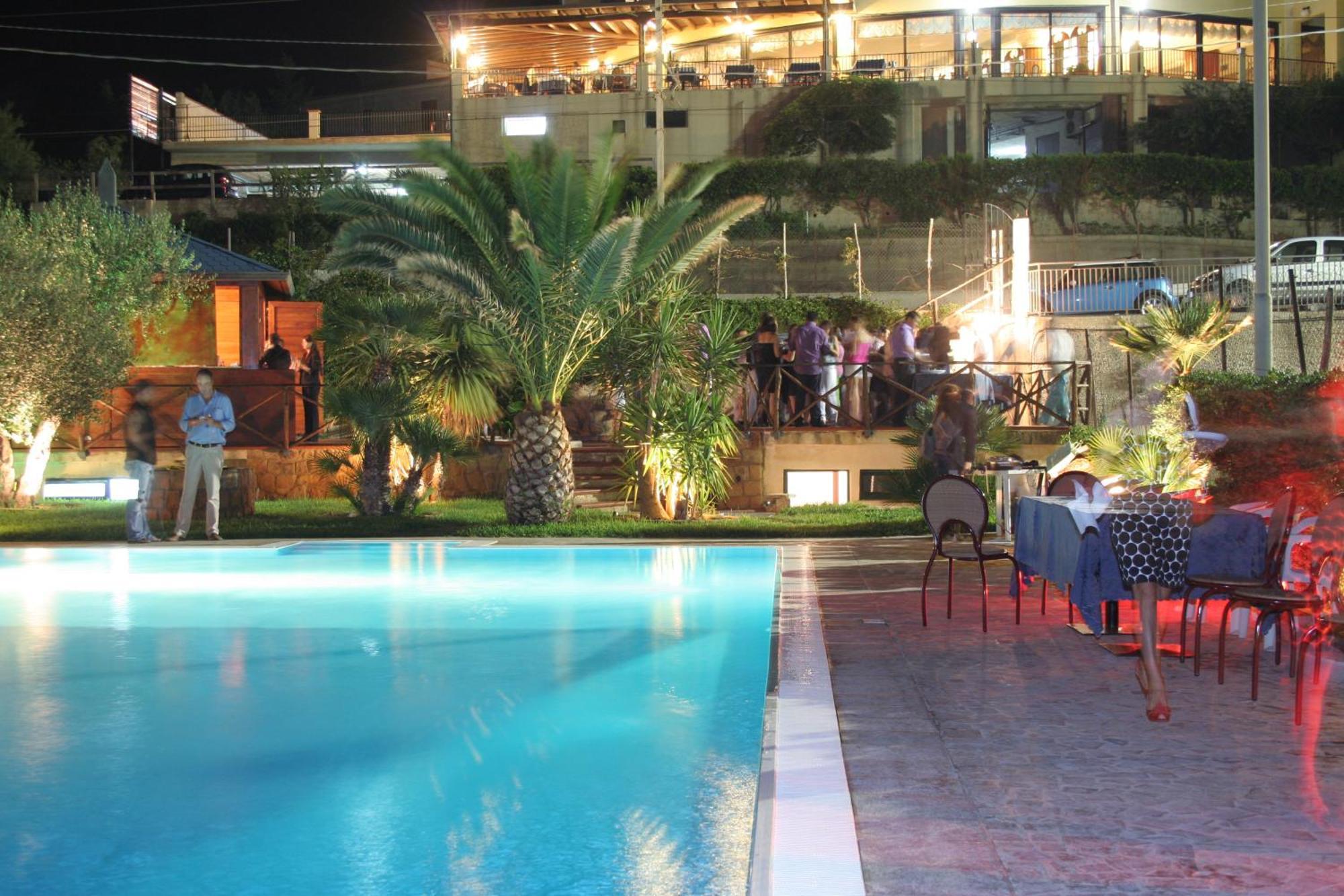 Hotel Za Maria Santo Stefano di Camastra Buitenkant foto