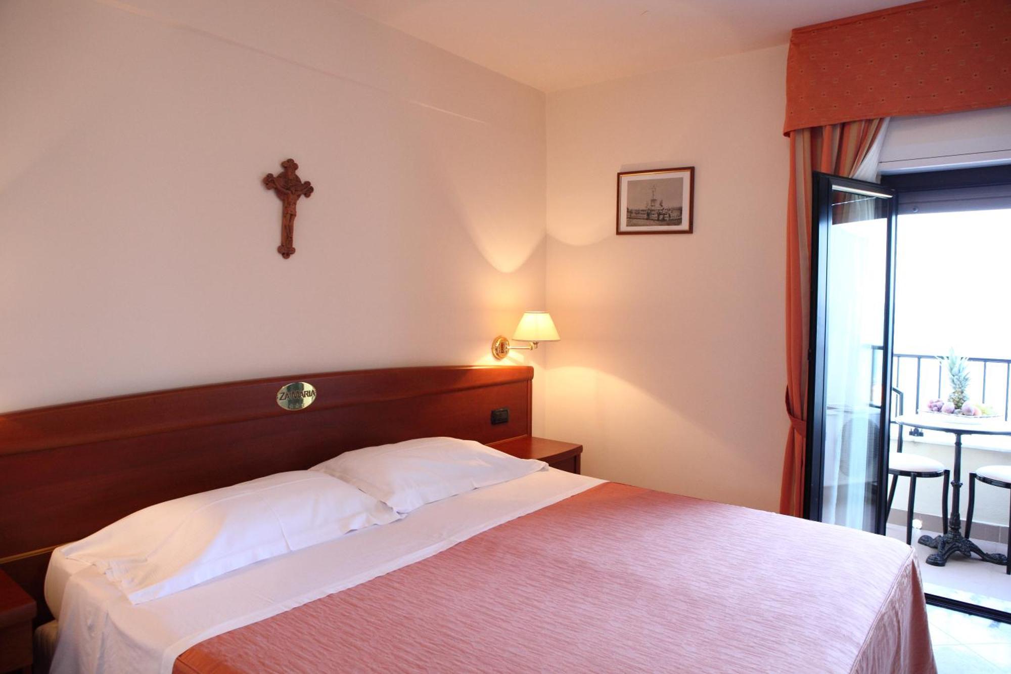 Hotel Za Maria Santo Stefano di Camastra Kamer foto
