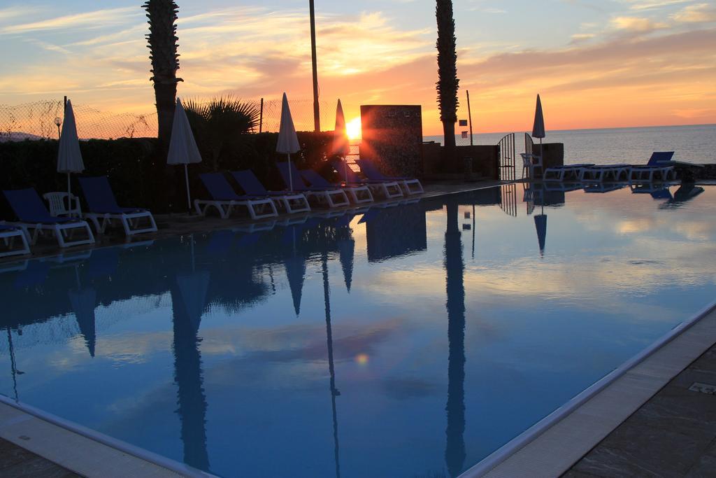 Hotel Za Maria Santo Stefano di Camastra Buitenkant foto